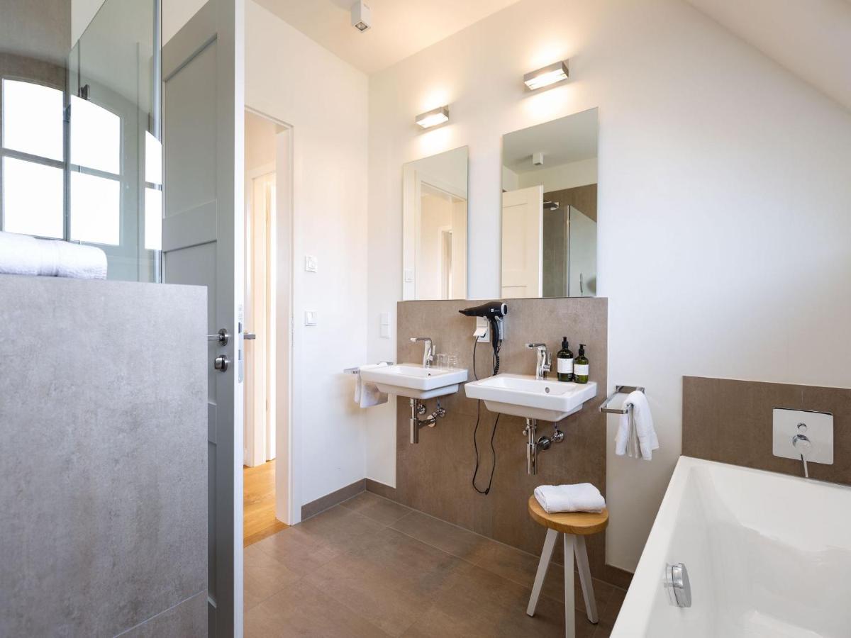 Reetland Am Meer - Premium Reetdachvilla Mit 3 Schlafzimmern, Sauna Und Kamin E05 Dranske Zewnętrze zdjęcie